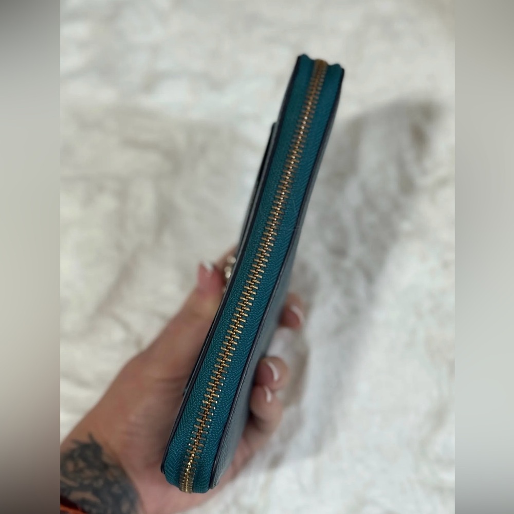 Coach teal leather long zippy wallet - Picture 7 of 9